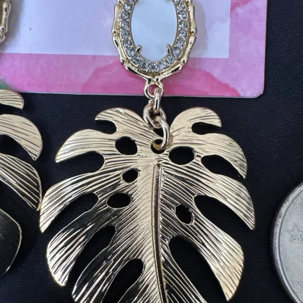 NWT Lilly Pulitzer Earrings Goldtone CZ Monstera Leaves Dangle Pierced NEW